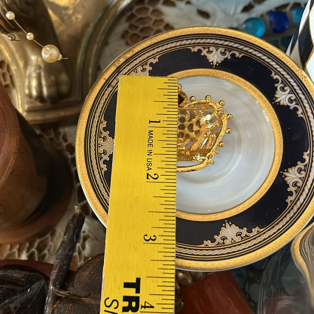 Vintage Kjl Kenneth J Lane Crown Brooch - image 7